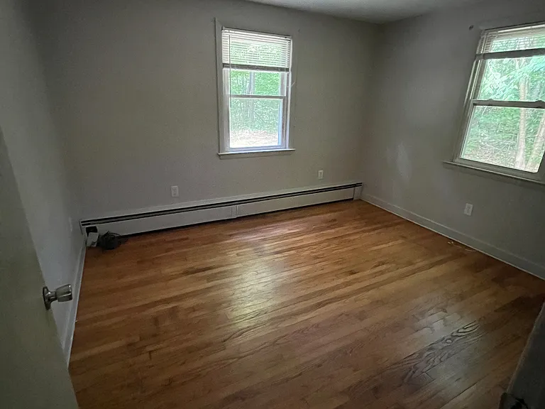 332 Richmond Rd — Photo 9
