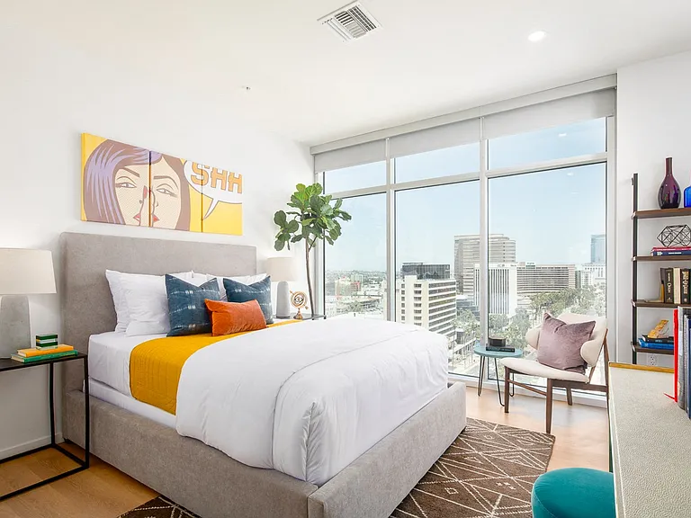 200 West Ocean