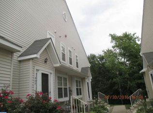 403 Tanglewood Dr, Sicklerville, NJ 08081