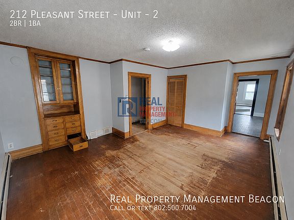 4th image of 212 Pleasant St APT 2