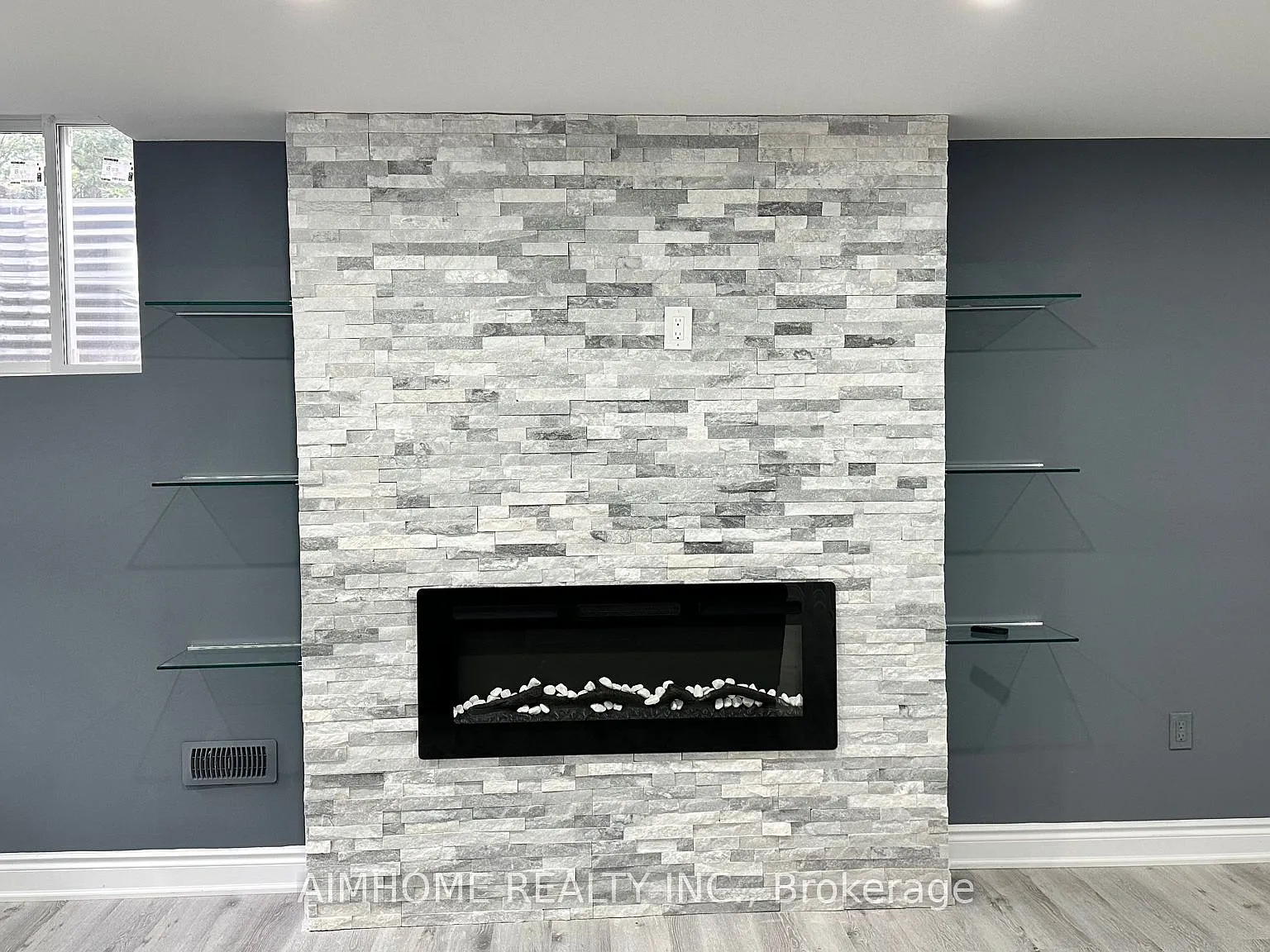 1 bed, $1,900 — Photo 3