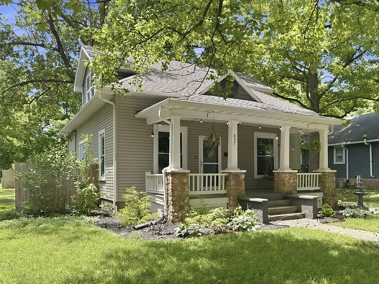 837 S Kentwood Ave — Photo 3