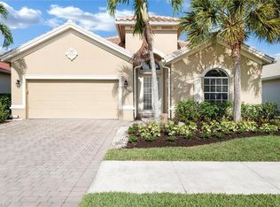 15825 Delaplata Ln, Naples, FL 34110