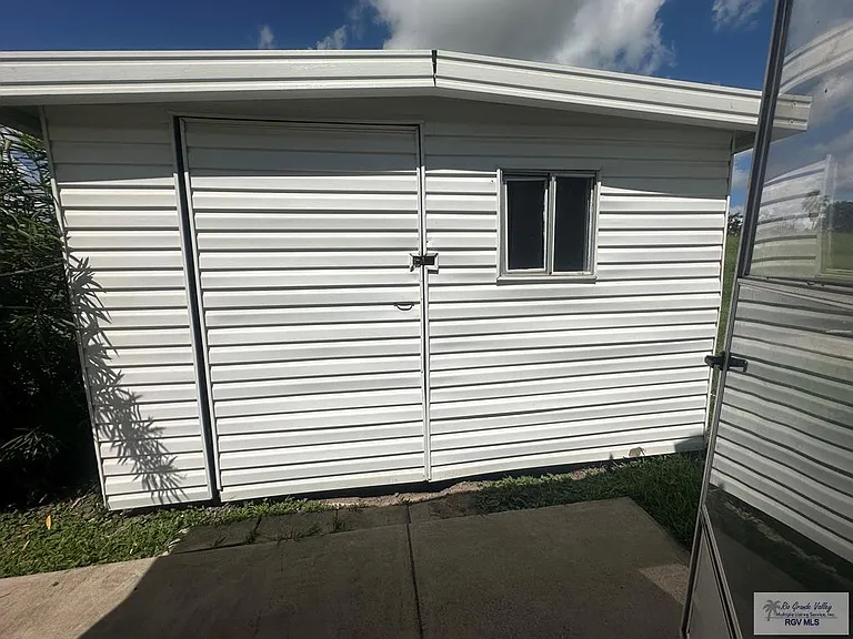 10 Colorado River Dr — Photo 14
