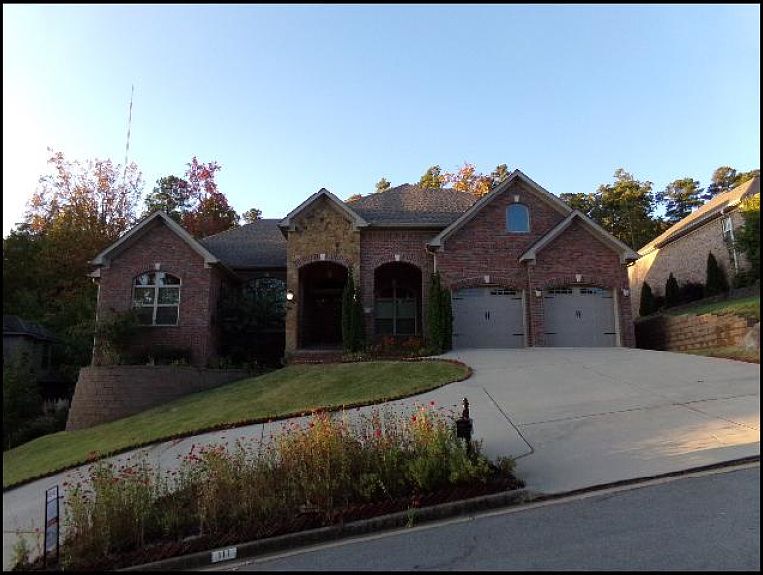 1st image of 111 Chelle Ln