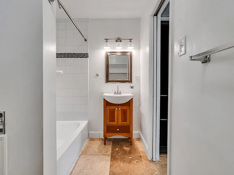 1502 Aldrich St — Photo 35