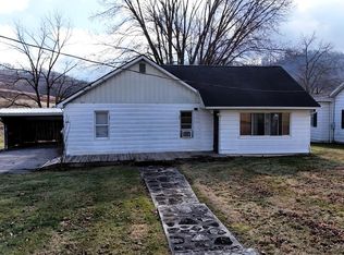 4155 Sandlick Rd, Bluefield, WV 24701