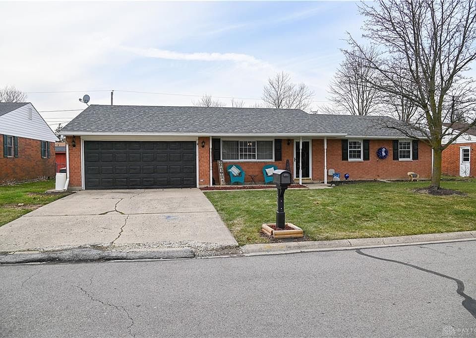 1st image of 1328 Oaktree Dr