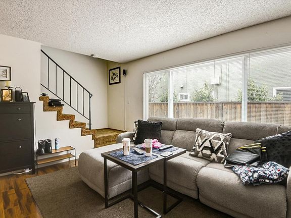 4th image of 2341 Pauline Dr