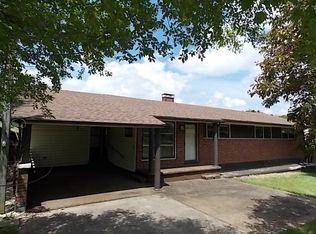 102 Ernie Pyle St, Galax, VA 24333