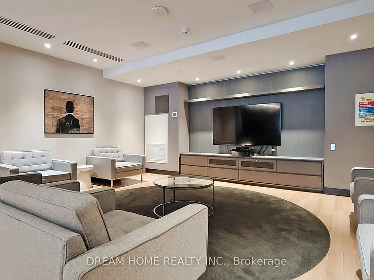 30 Roehampton Ave #2902 — Photo 42