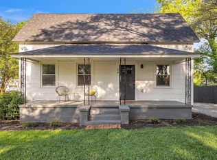 14 Haynesworth St, Greenville, SC 29611