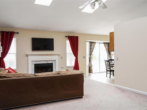 4th image of 166 Wynstay Ave