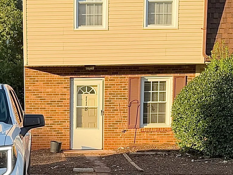 End Unit with 2 parking spots