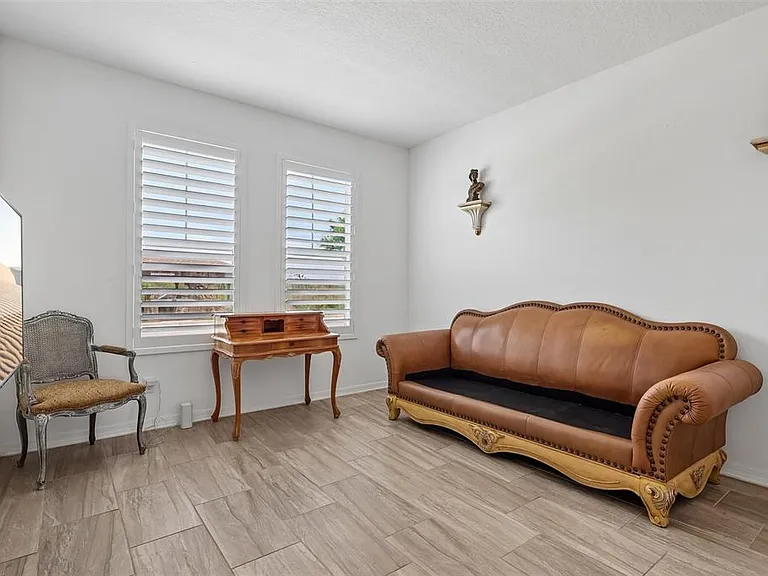 343 Blue Cypress Dr — Photo 18