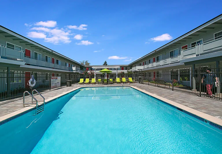 Bon Aire Apartments — Photo 75