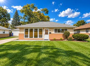 306 Sauganash St, Park Forest, IL 60466