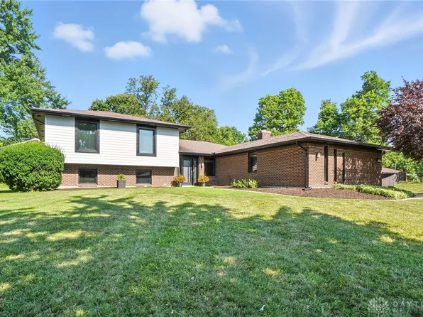 7227 Gardenside Dr, Dayton, OH 45414