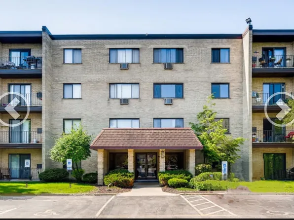 7231 S Wolf Rd #210, La Grange, IL 60525