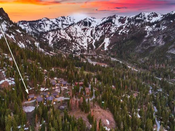 2090 Chalet Rd #24, Olympic Valley, CA 96146
