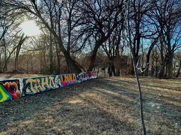 omaha-nebraska-442098574 picture