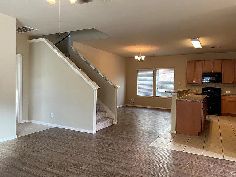 18206 Canary Bluff Ln — Photo 6