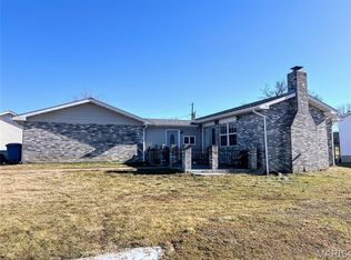 304 W Cedar St, Desloge, MO