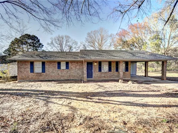 132 Michelle Dr, Natchitoches, LA 71457