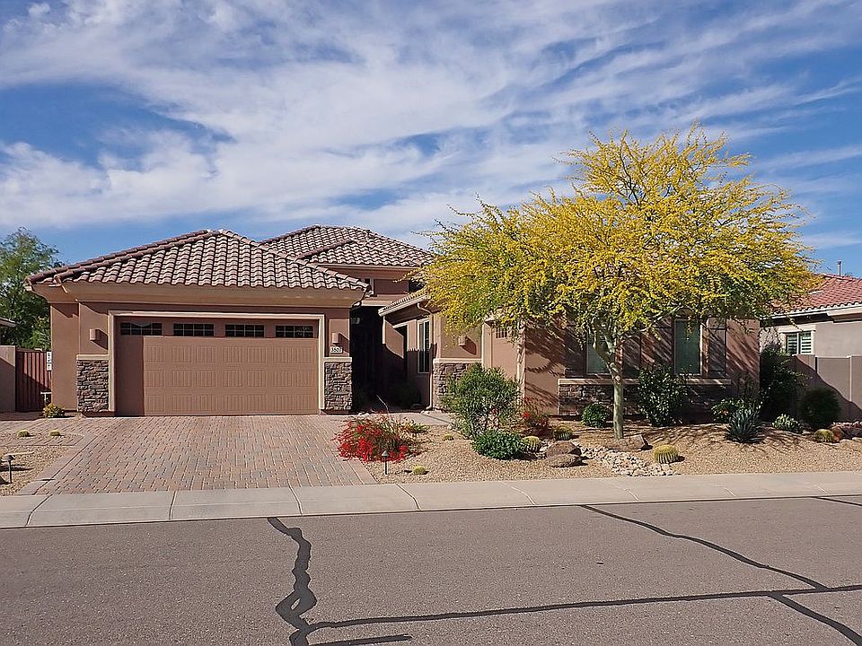 1st image of 3507 E Balsam Dr