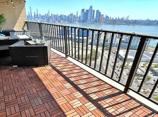 380 Mountain Rd APT 1410, Union City, NJ 07087