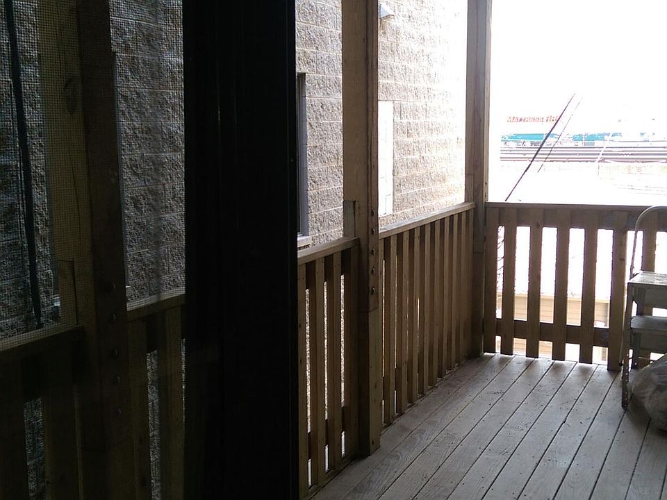 1st image of 5322 N Winthrop Ave #1