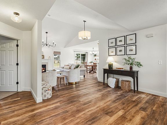 3rd image of 60600 Ashton Way
