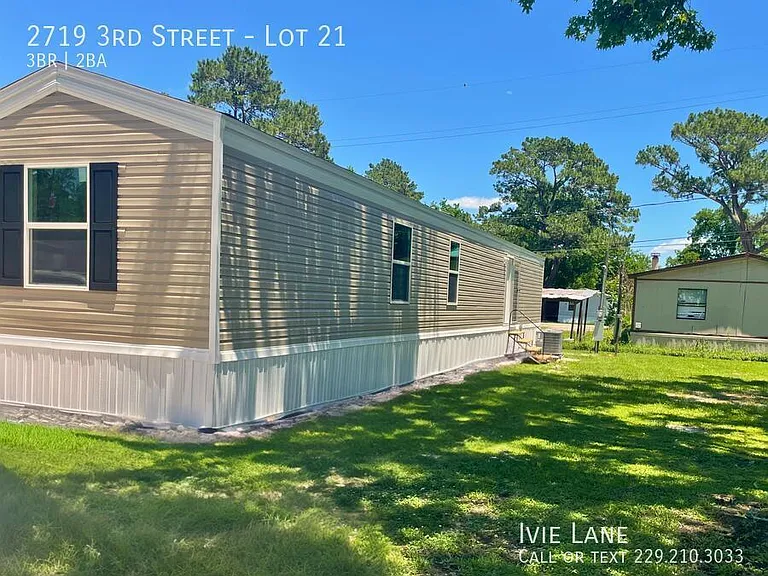 2719 3rd St #21 — Photo 18