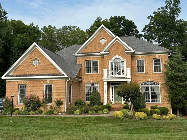 4106 Bolton Overlook Ct, Woodbridge, VA 22192