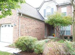 41445 Copper Creek Dr #11, Canton, MI 48187