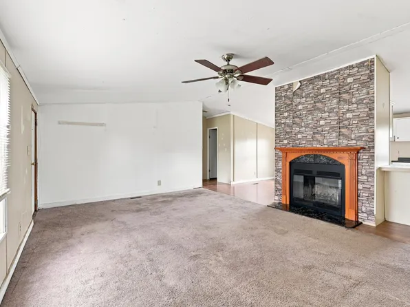 4979 State Highway 96 S, Four Oaks, NC 27524