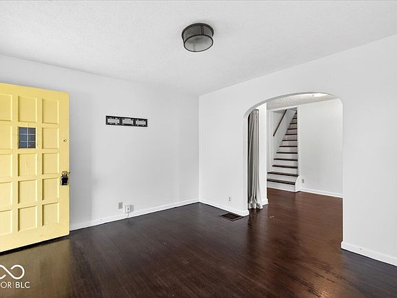 2nd image of 1839 Ellen Dr