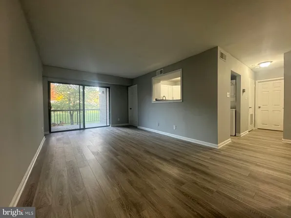 11240 Cherry Hill Rd, Beltsville, MD 20705