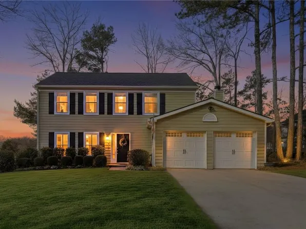 12140 Greenmont Walk, Alpharetta, GA 30009