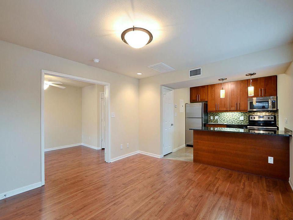1st image of 7685 Northcross Dr Unit 1021