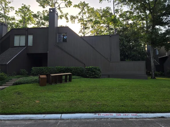 31 Litchfield Ln, Houston, TX 77024