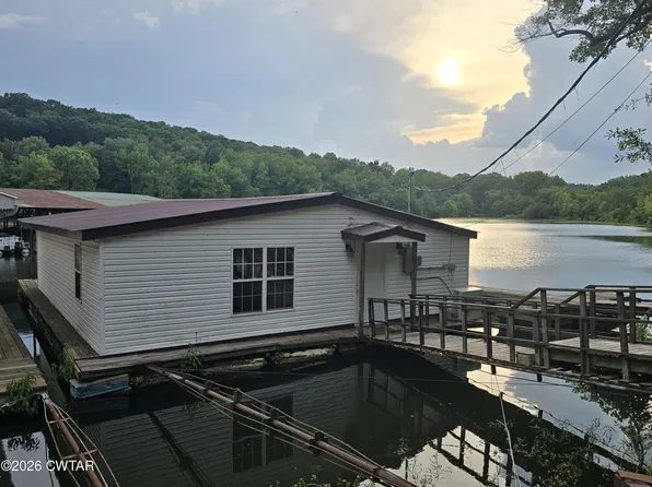 33 Dock Ln, Parsons, TN 38363