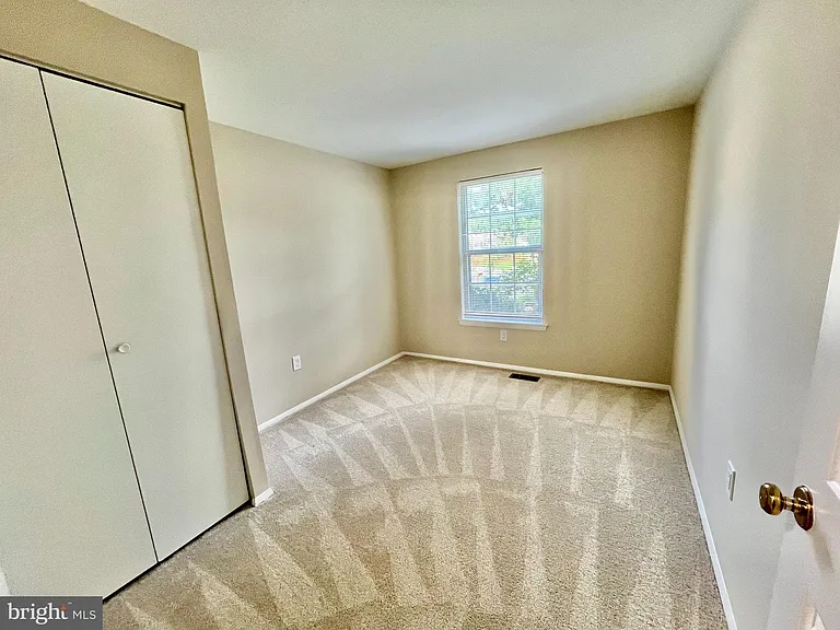 15705 Anamosa Dr — Photo 13