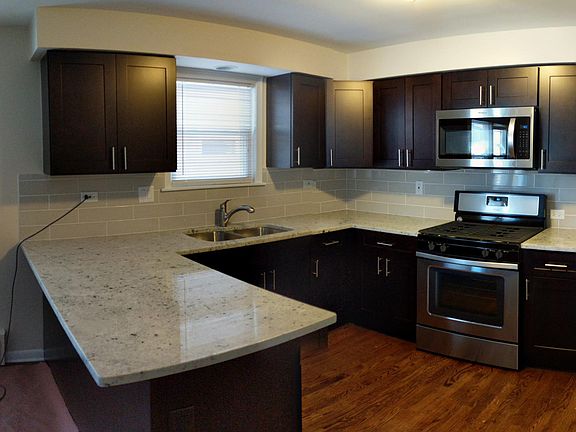 4th image of 4644 N Sayre Ave