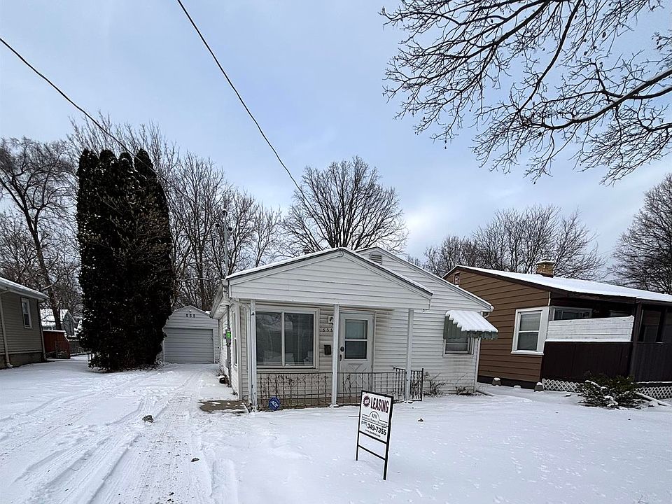 1st image of 555 Samantha Ave
