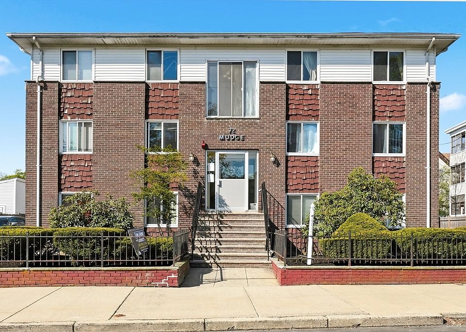 1st image of 70 Mudge St #3
