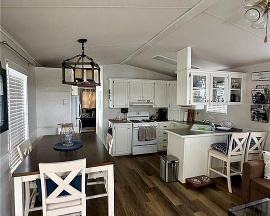 2nd image of 70 Bluewater Ave #91