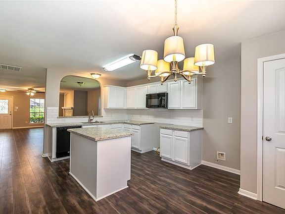 4th image of 8315 Sycamore Ln