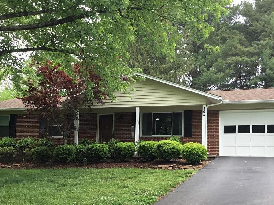 1st image of 906 W Forest Blvd