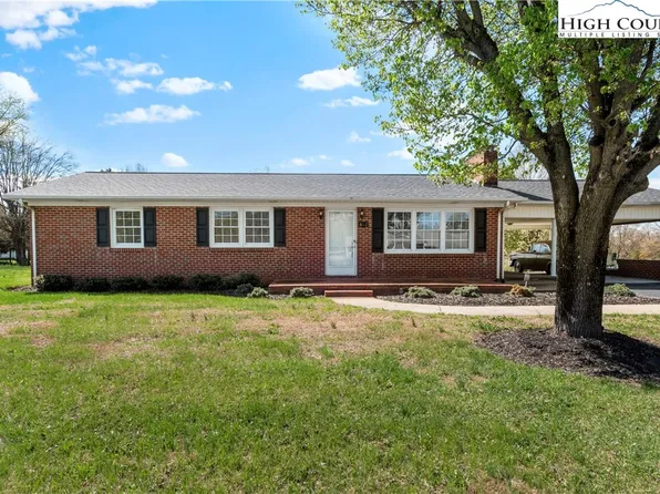 612 E Main Street, Boonville, NC 27011